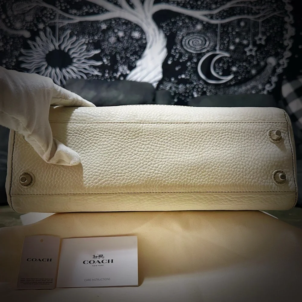 Vintage Y2K Coach tote handbag shoulder bag, Black and Cream Satchel 2009 years - Picture 15 of 17